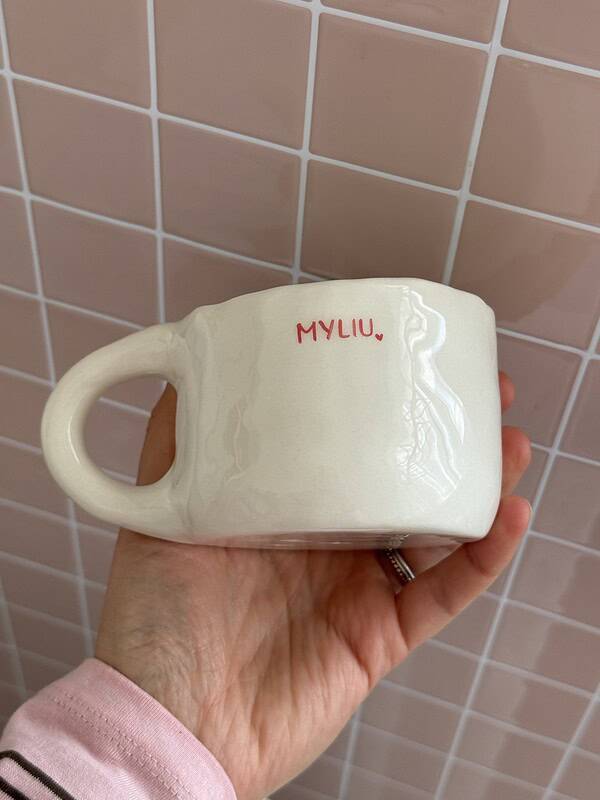 ranku darbo puodelis myliu