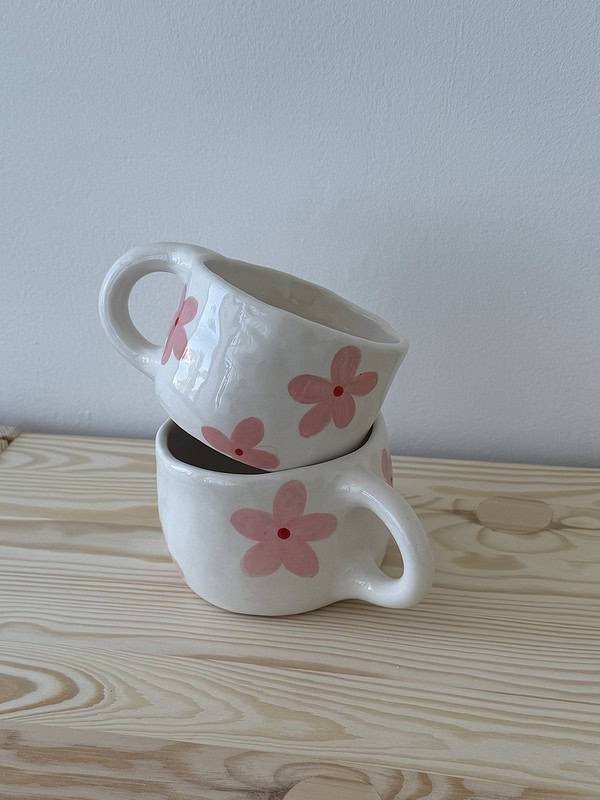 puodelis - gėlytė pink.