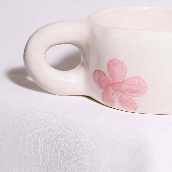 Rankų darbo keramikinis puodelis - gėlytė pink