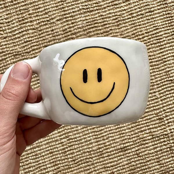 Rankų darbo keramikinis puodelis - smiley face