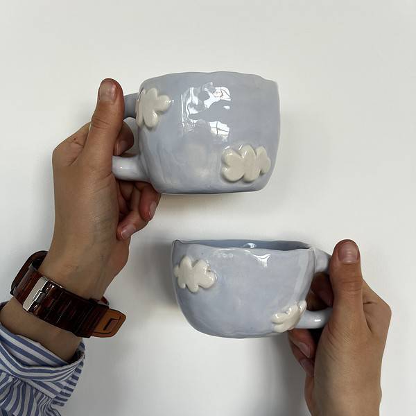 Molinis puodelis 3D debesėliai