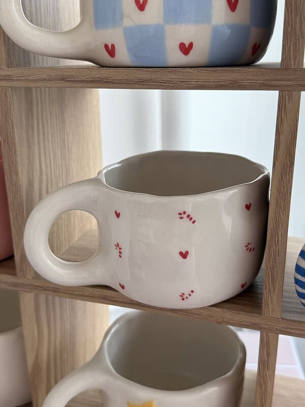 kaledinis puodelis ranku darbo